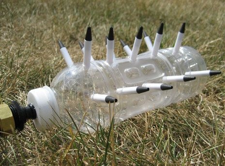 Make a sprinkler with a plastic bottle and pens
