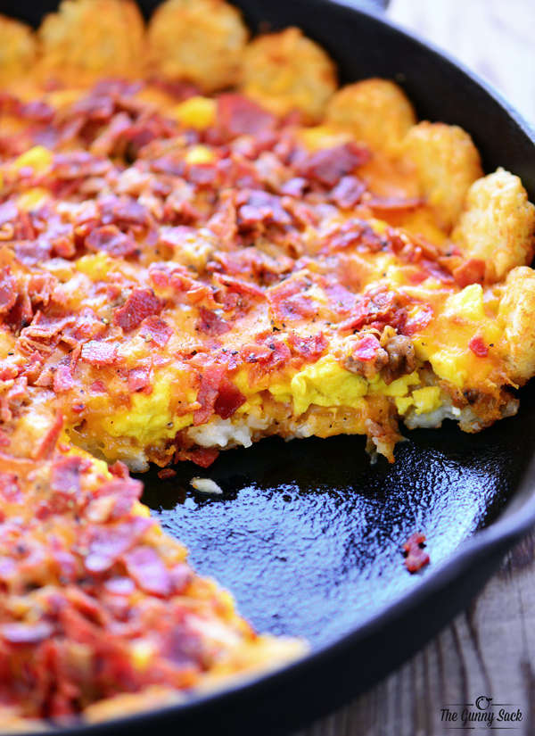 Camping breakfast pizza with tater tots