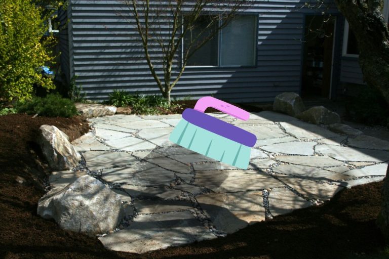 Truc pour nettoyer une terrasse en pierre noircie