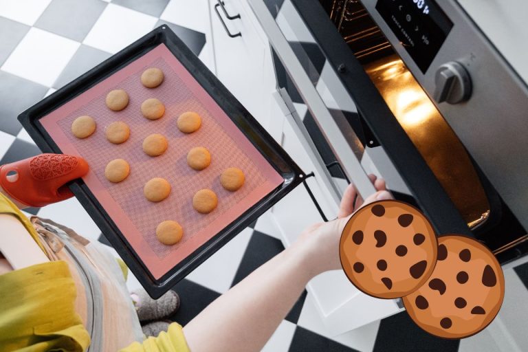Astuce pour nettoyer une tôle à biscuit