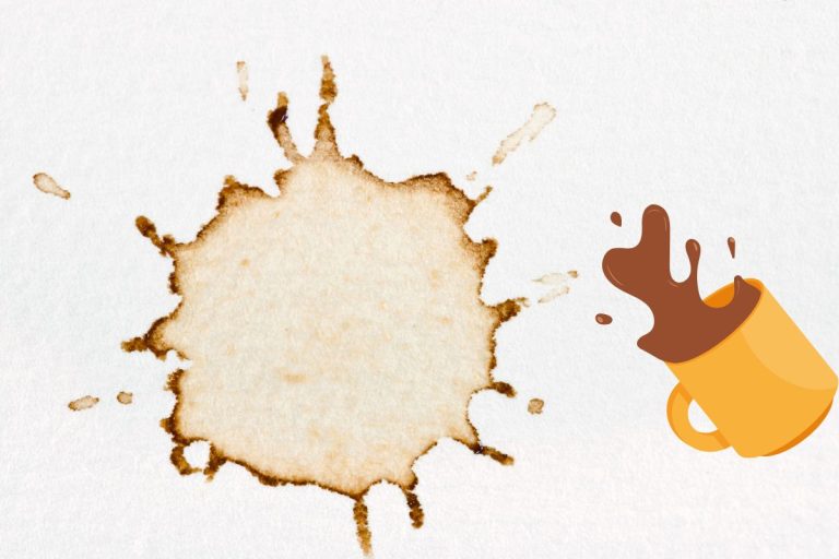 Truc pour enlever une tache de café sur une nappe blanche